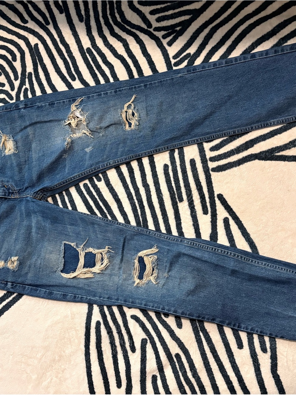 Levi's Medium Blue Denim Jeans with Contrast Stitching